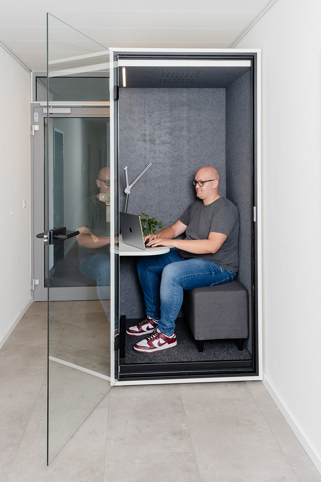 Telefonbox (schallisoliert)