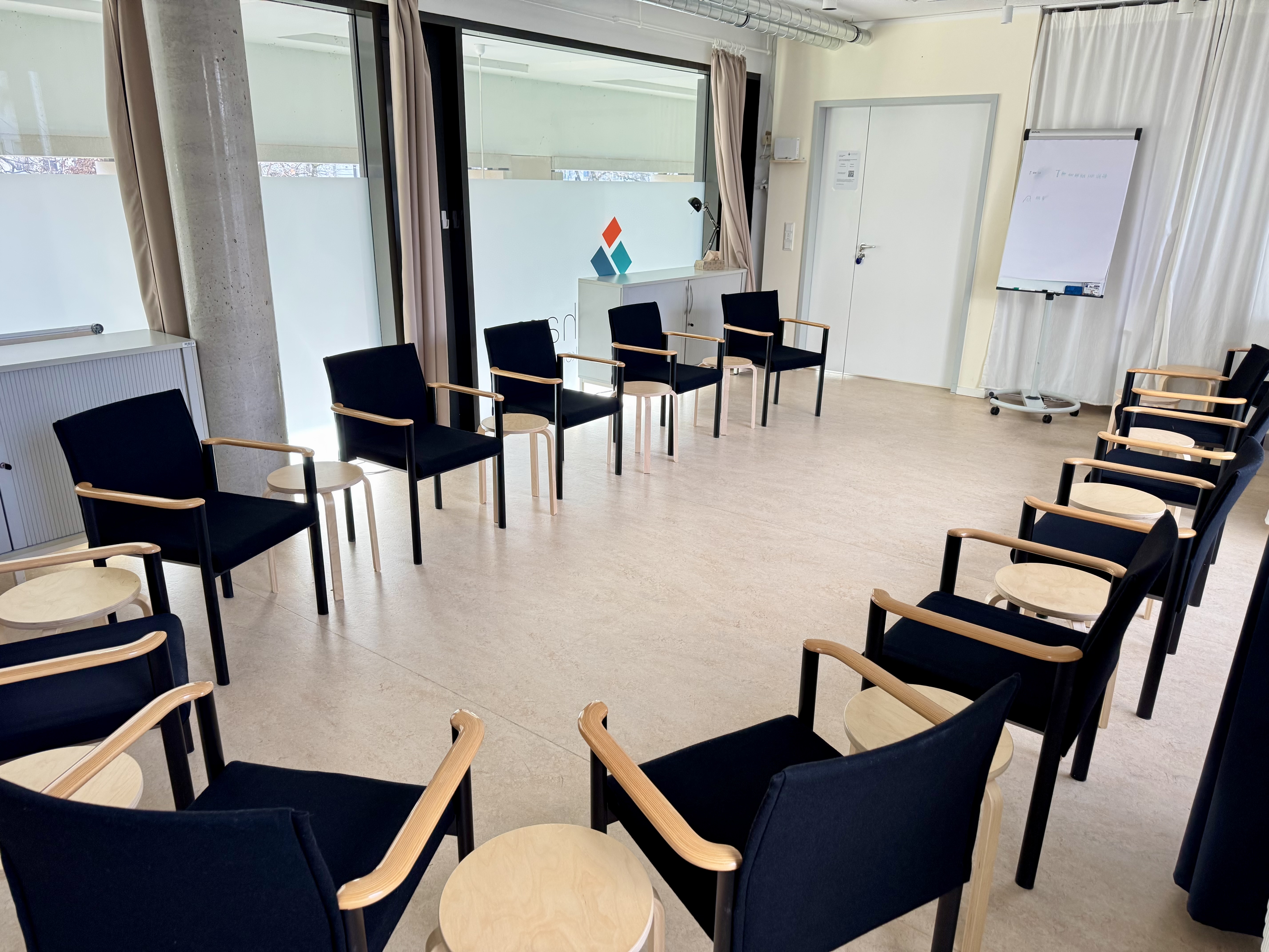 Sehr bequeme Wilkhahn Konferenzstühle.
